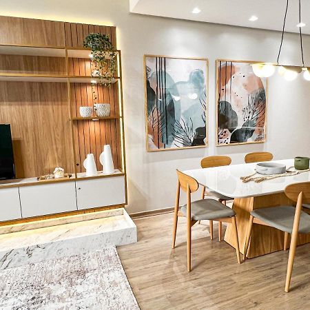 Apto Moderno Com Lareira, Piscina Aquecida E Infra Completo Em 그라마도 외부 사진