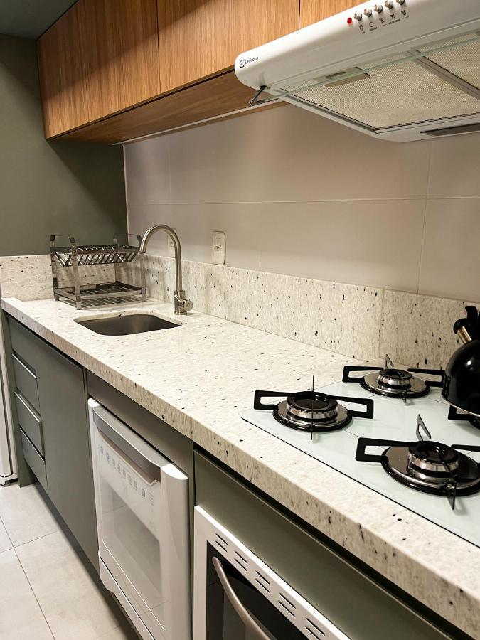 Apto Moderno Com Lareira, Piscina Aquecida E Infra Completo Em 그라마도 외부 사진